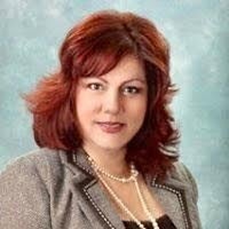 Julie Gomez, Broker/Owner of The Marketplace Properties